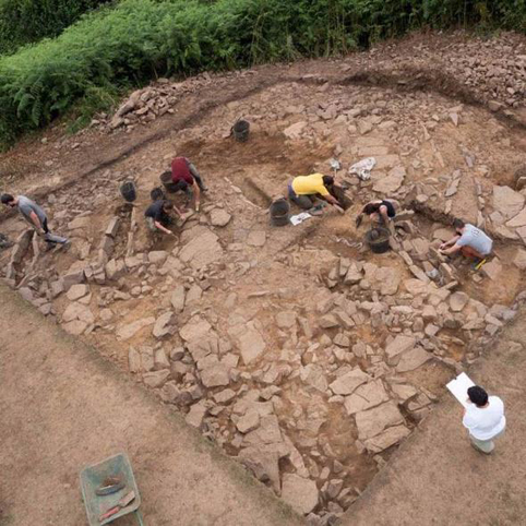Excavaciones arqueológicas en la necrópolis de Vigaña, perteneciente al concejo de Belmonte de Miranda (Asturias)